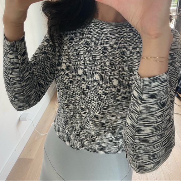 Club Monaco long sleeve crop top - Picture 4 of 4